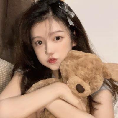 为黛茜小姐开车